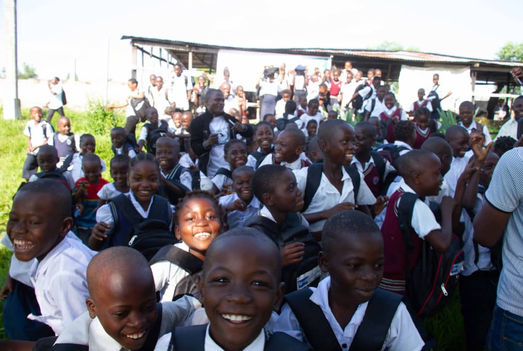 alt="Contact — Paix pour l’Enfance International : contactez-nous pour soutenir les enfants et nos actions humanitaires"