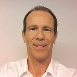 alt="Olivier Chesaux, trésorier du comité Paix pour l’Enfance"